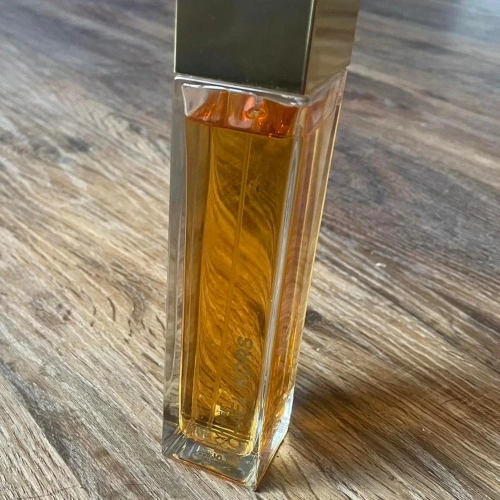 Michael Kors Perfume - Picture 1 of 3